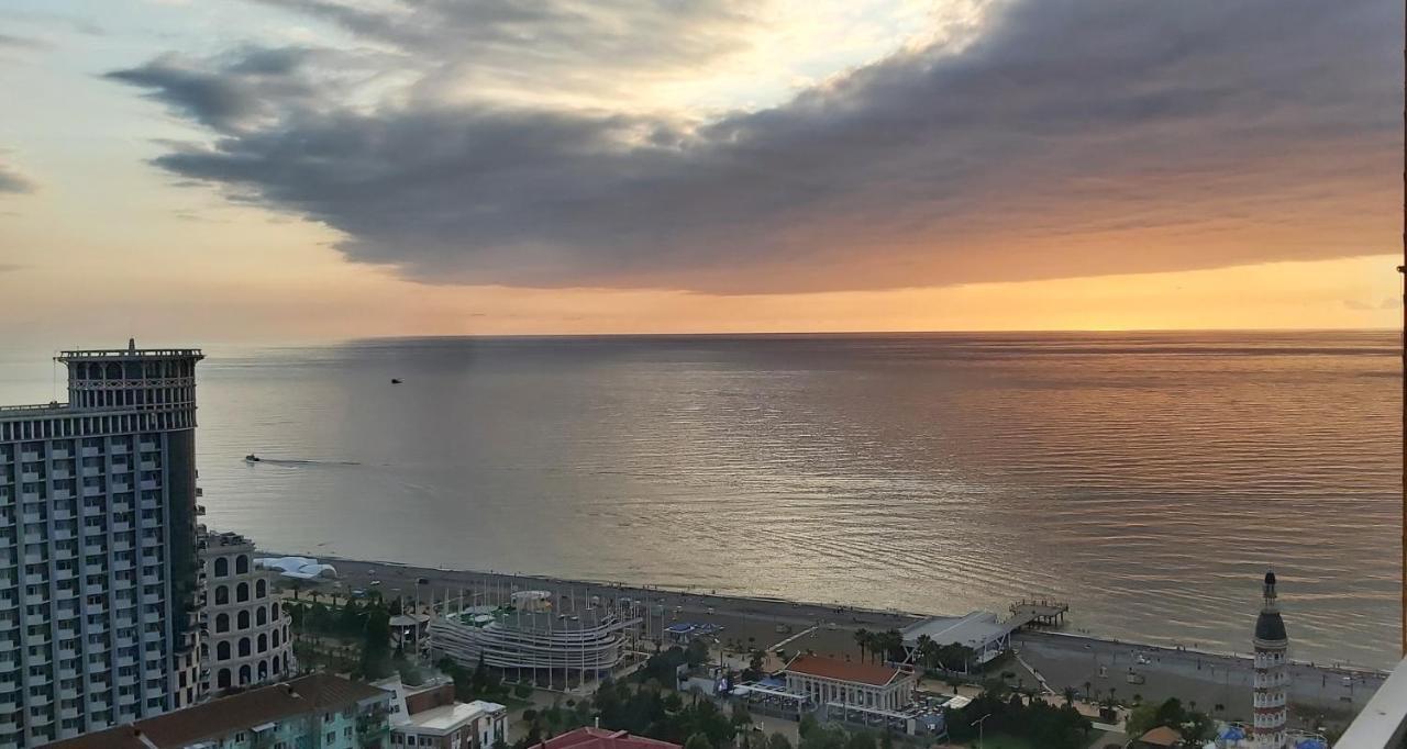 Luxury Sea View Orbi City Batumi Eksteriør bilde